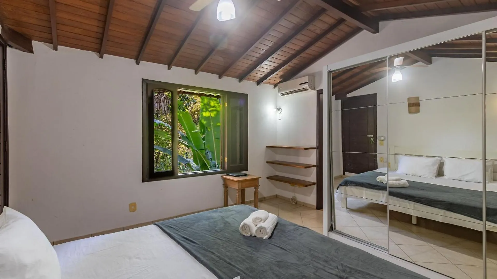 Casa C/3 Suites A 400M Da Praia Do Mucuge Mcg0006 Porto Seguro